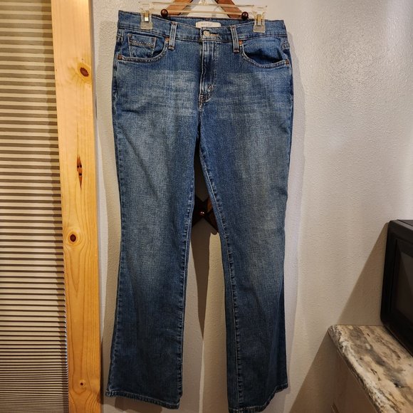 Levi's Womens Boot cut 515 Jeans Denim Detail Sz 10M - Picture 3 of 4